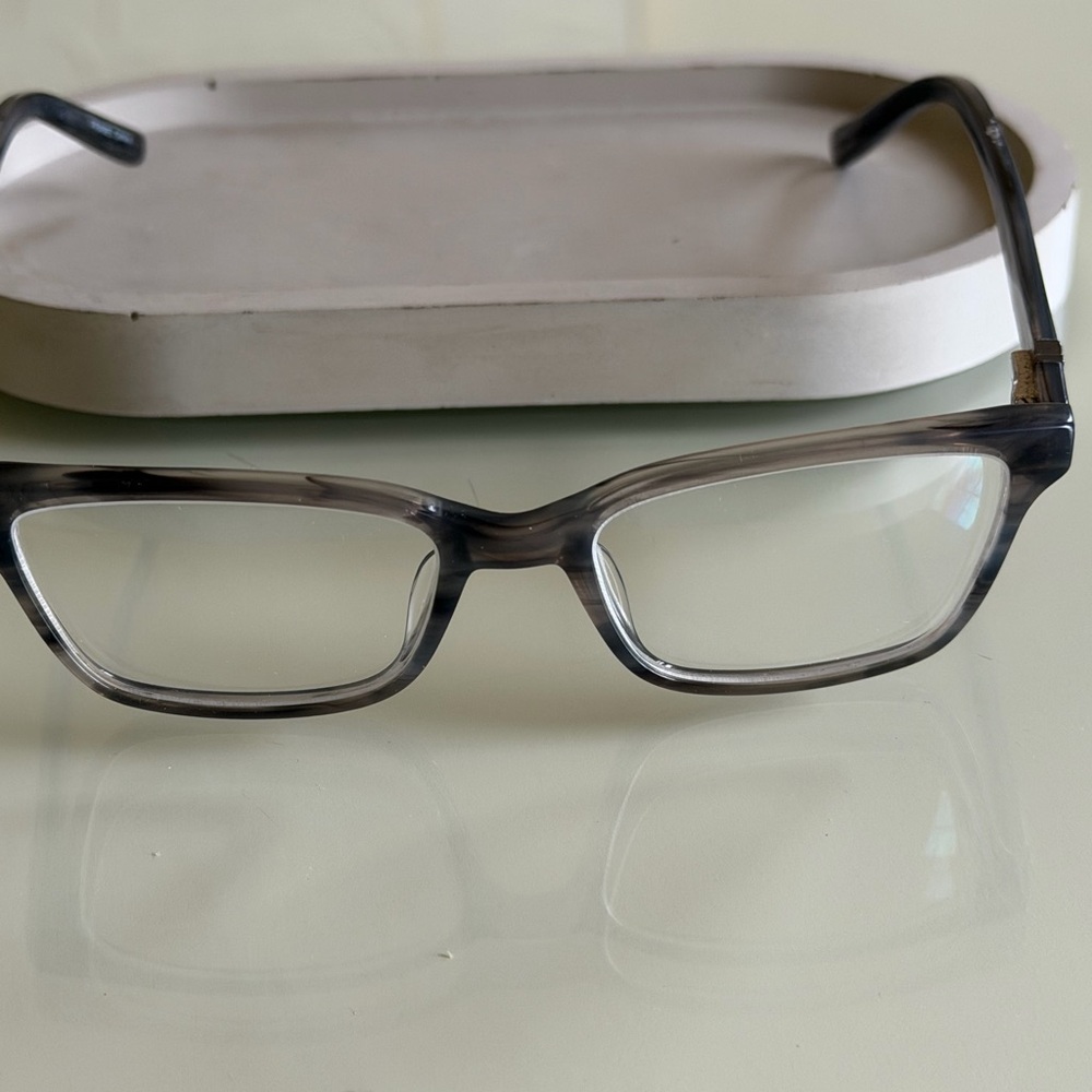 JONES NEW YORK EYEGLASSES 👓 FRAMES. LIKE NEW🎉FINAL FREE SHIPPING NO OFFERS - Picture 4 of 9